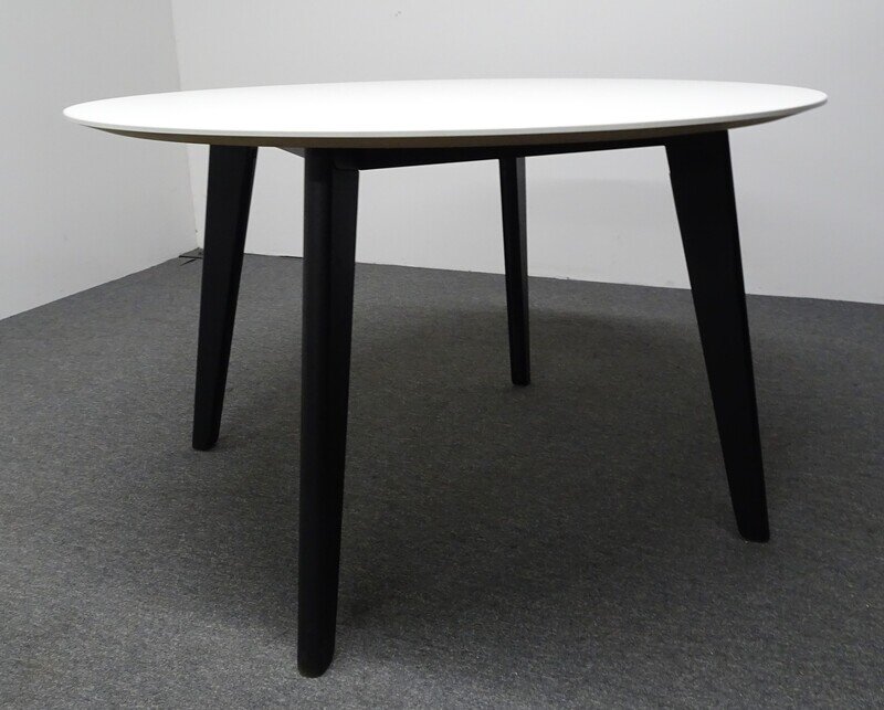 1200dia mm Circular Table with White Top