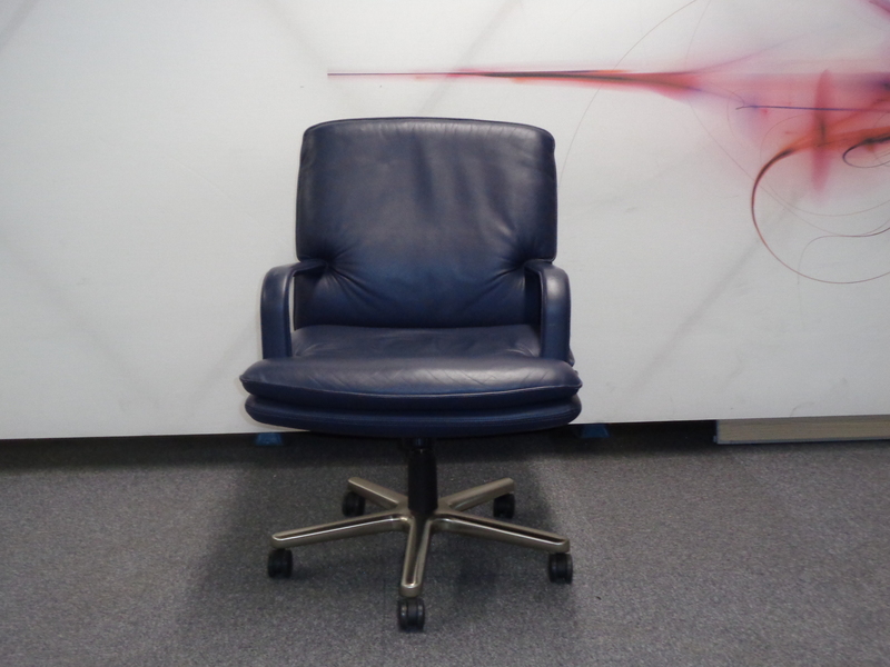 Vintage Geiger Brickel MD5180 Chair in Blue Leather