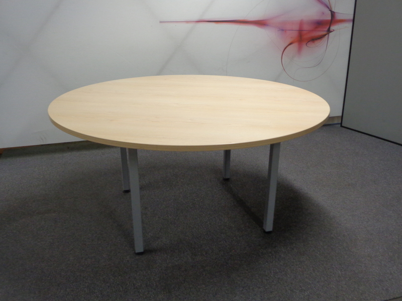1500dia mm Maple Circular Meeting Table