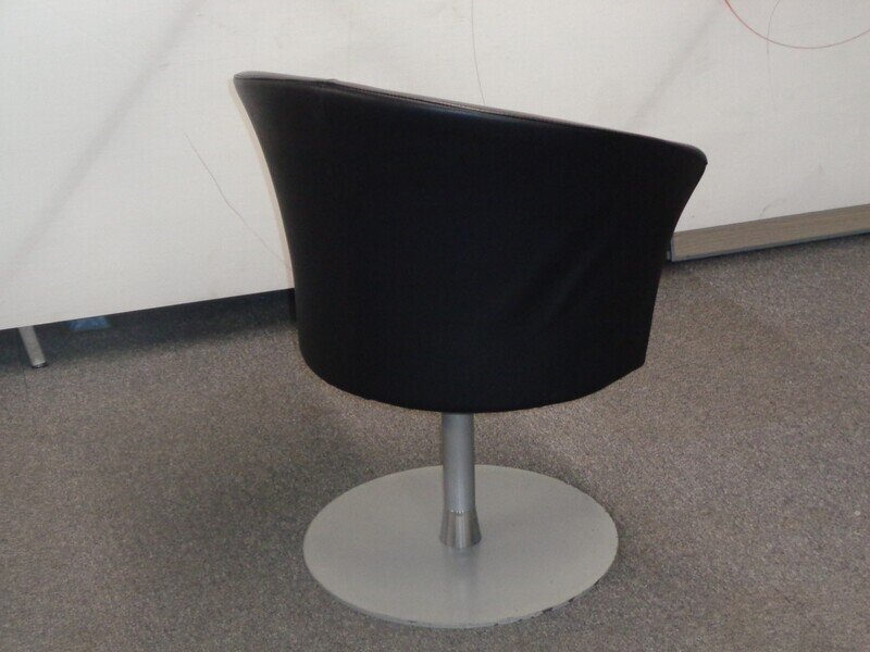 Connection Bobbin Rotating Tub Chair in Black Leather 