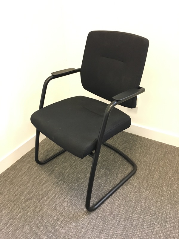 Arte black cantilever meeting chairs