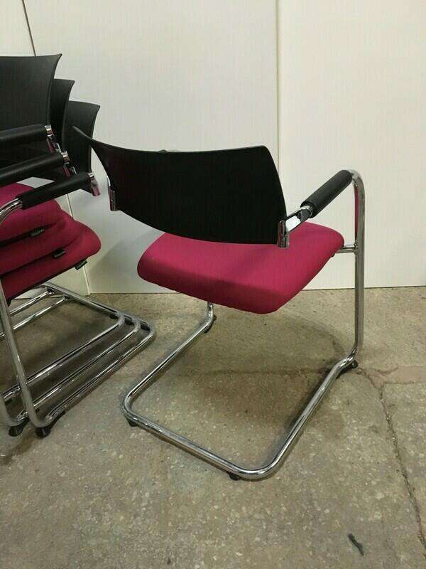 Dauphin Teo stacking meeting chair