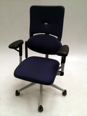 Steelcase Please blue task chair