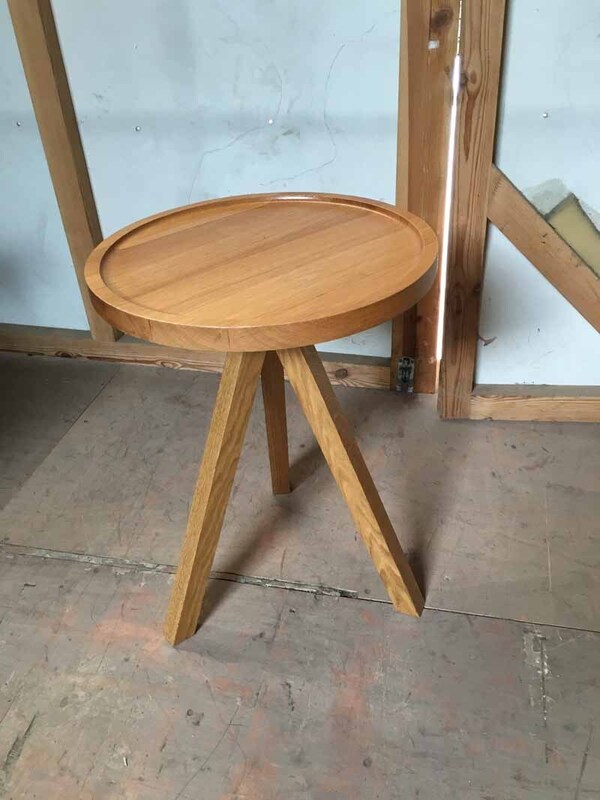 Oak tripod 440mm diameter coffee table