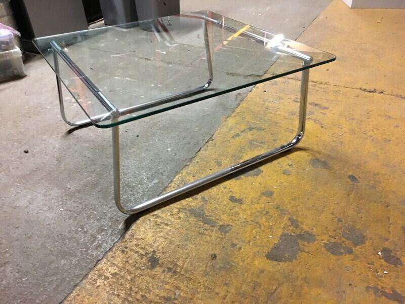 800mm square clear glass coffee table