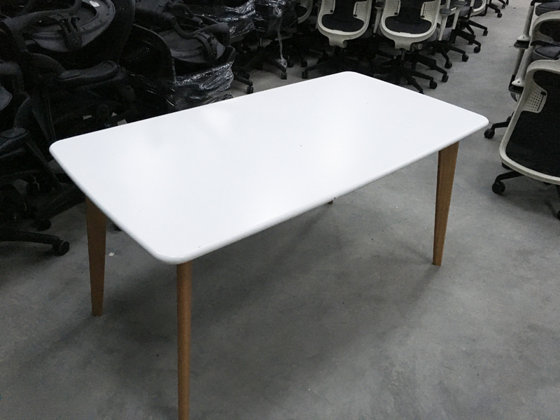 1600x800mm white tables
