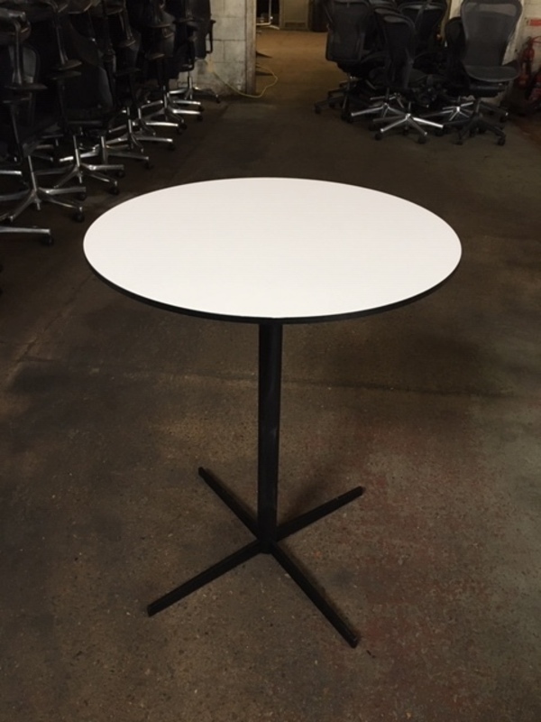 700mm diameter Offecct Ezy poseur table