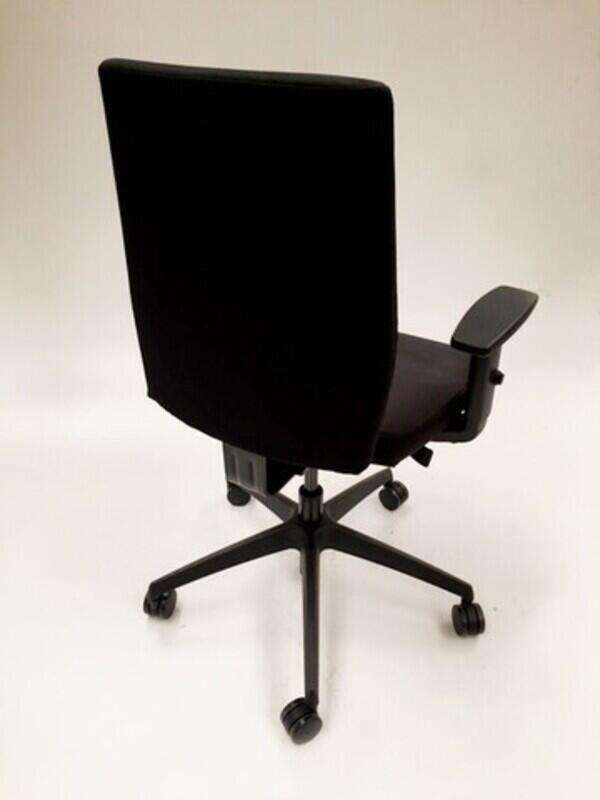 Black Nomique Pepi Upholstered task chair