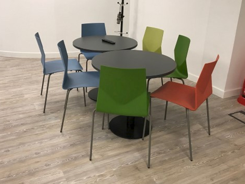 OECC FourSure 44 plastic stacking chairs