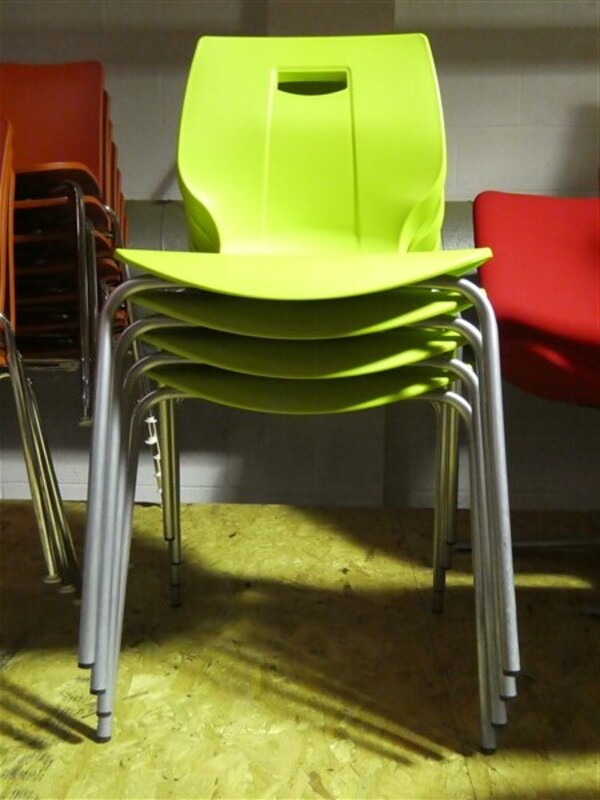 Geo stacking chair