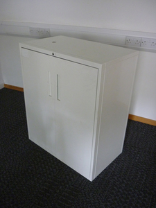 White double door cupboard CE