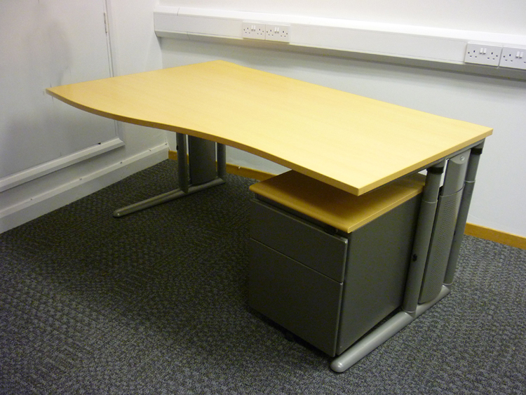 Steelcase 1600mm beech wave desks