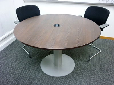 Walnut 1200mm diameter table
