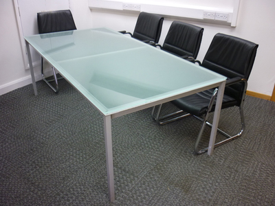 2000x1000mm Glass top boardroom table