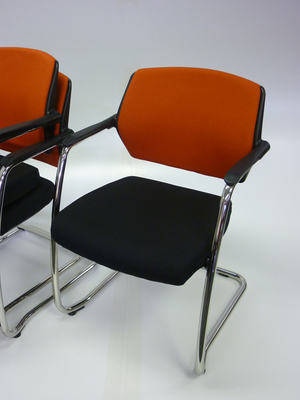 Cantilever frame meeting chairs