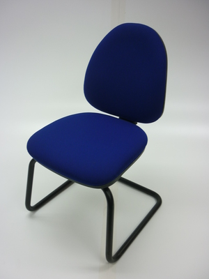 Cantilever meeting chair