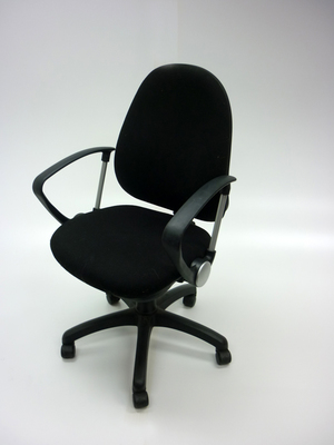 Black 2 lever operator chairs with silverblack arms