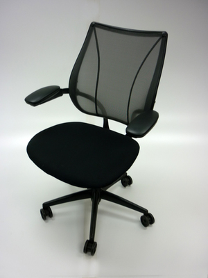 Humanscale Liberty black fabric and mesh task chairs (CE)