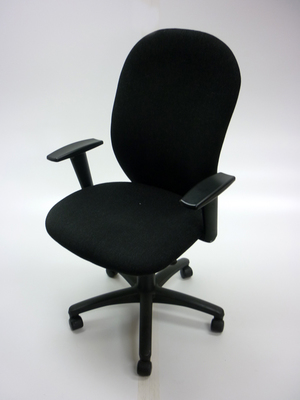 Black Verco Ergoform Task Chair with arms CE
