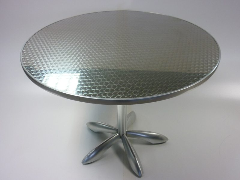 Cafe metal tables 1200  900mm diameter