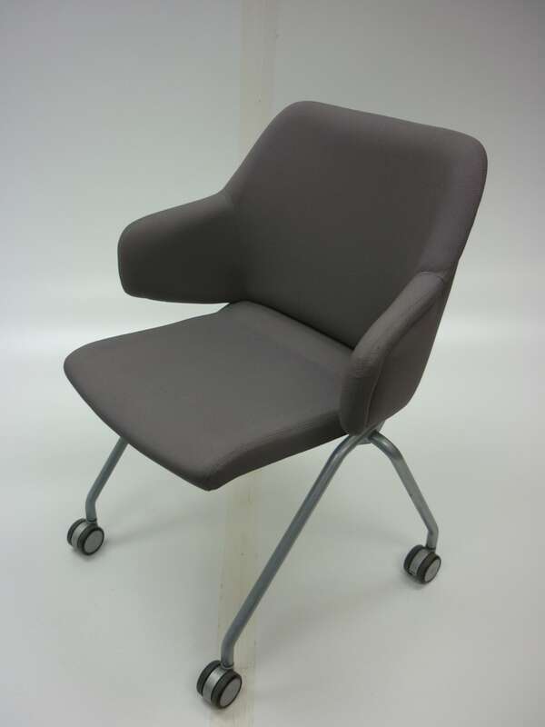 Boss Design Skoot nesting chair