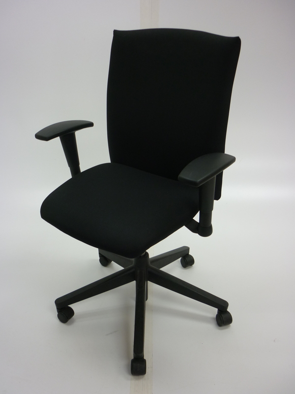 Haworth Comforto BL black task chairs
