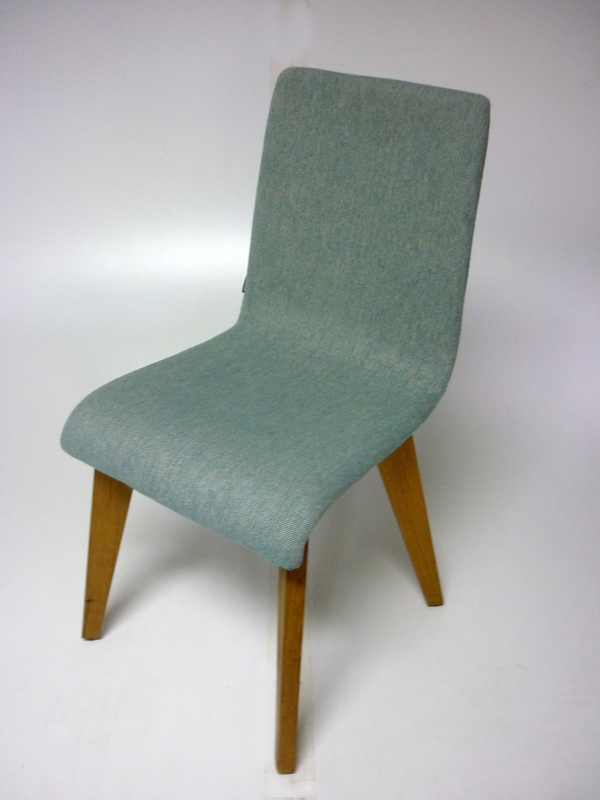 Frovi jig light blue meetingdining chair