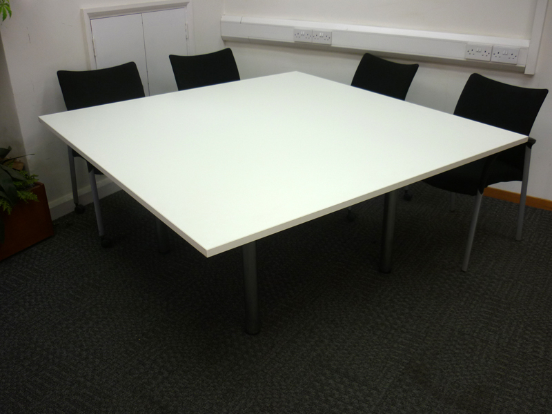 1600x1600mm white conference table