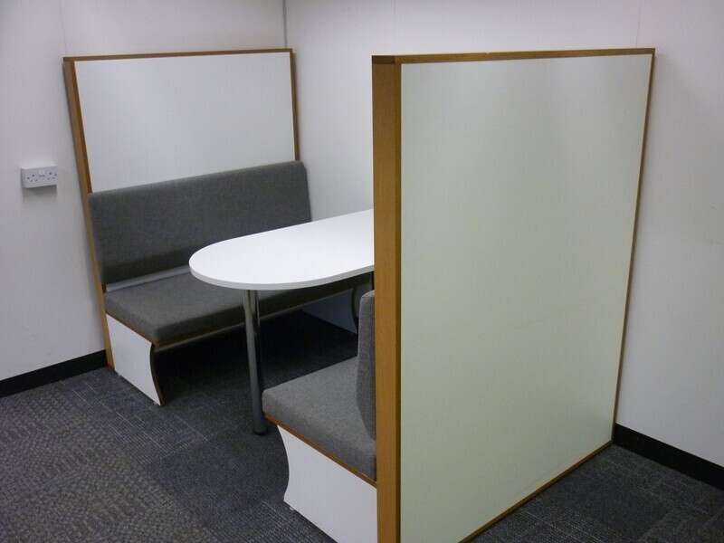 Acoustic white/grey meeting booths