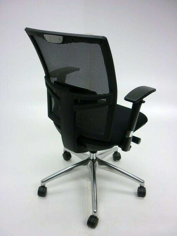 Elite Loreto black mesh back task chair with arms