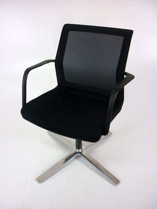 Orangebox Workday swivel black meeting chair