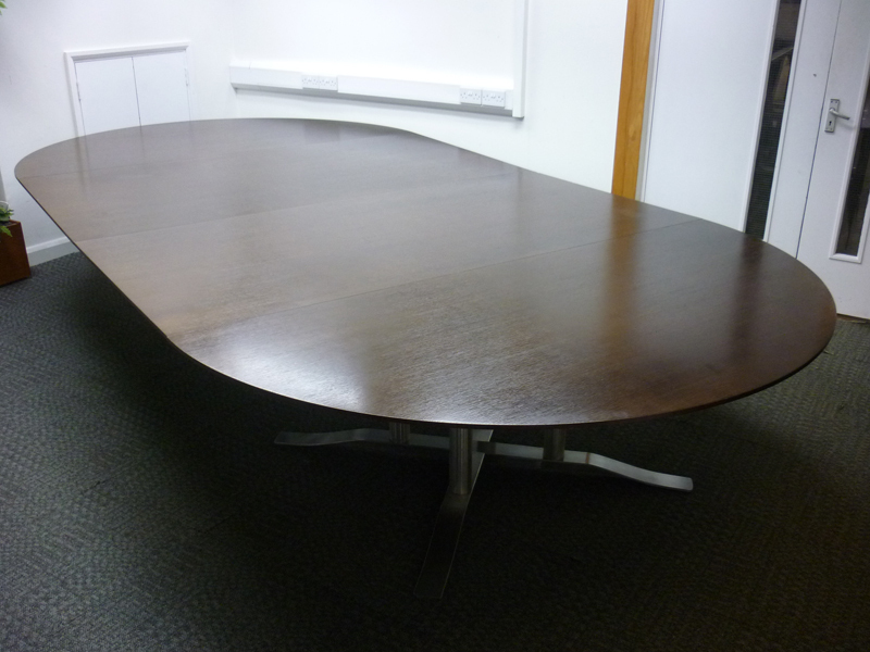 4200x2100mm Luke Hughes walnut veneer table