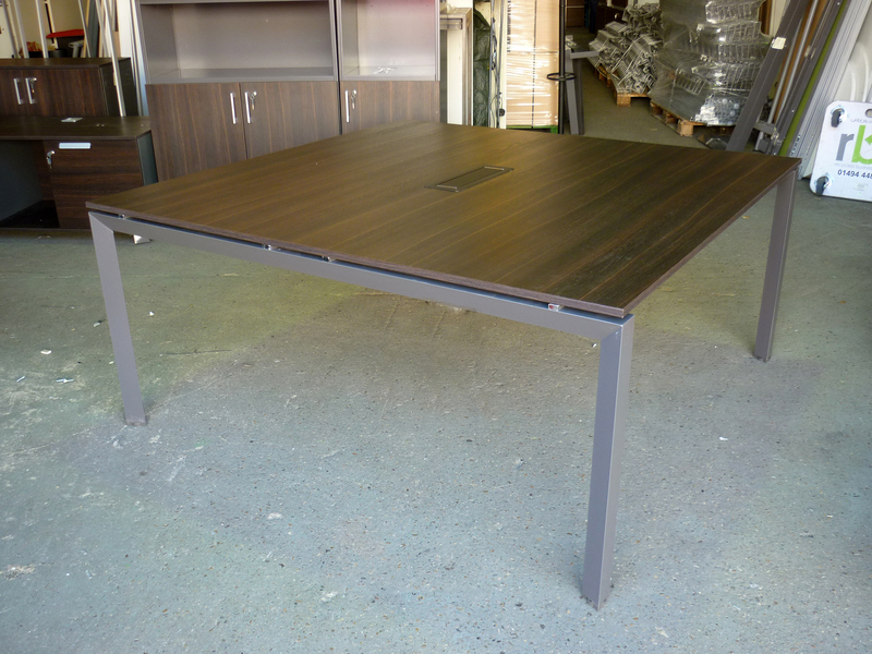 1600x1650mm wenge meeting table