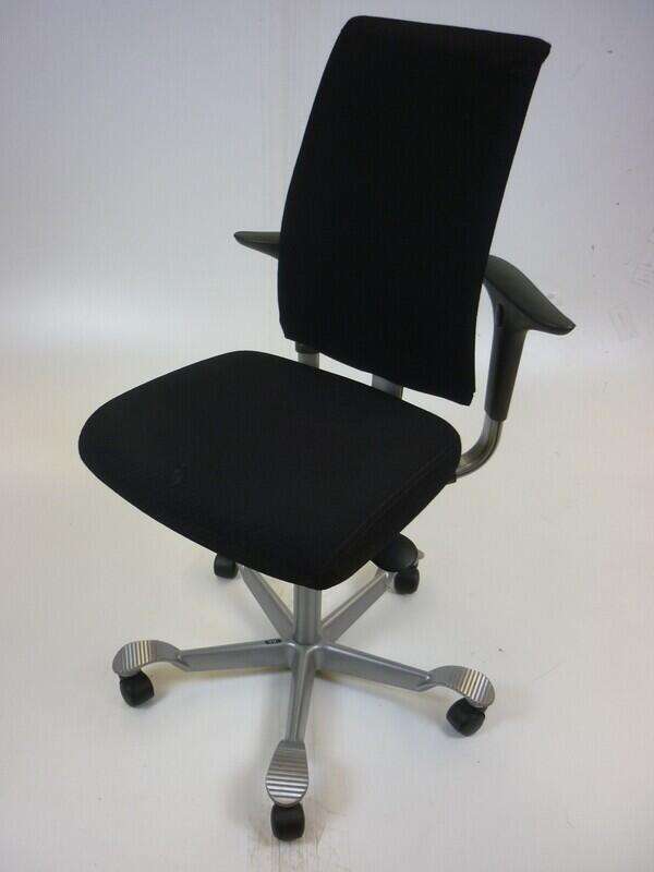 Black HAG H05 task chair