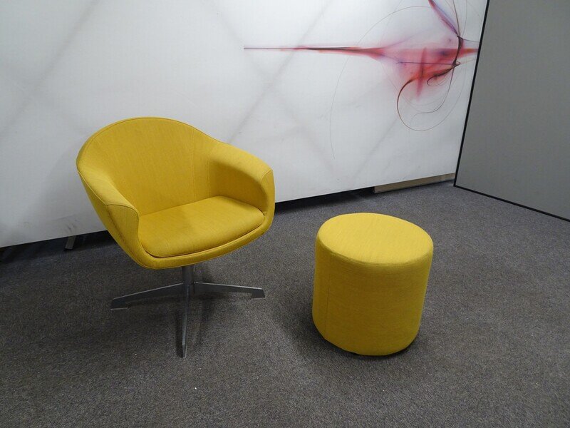 Connection Cubix-Cylinder Stool in Yellow