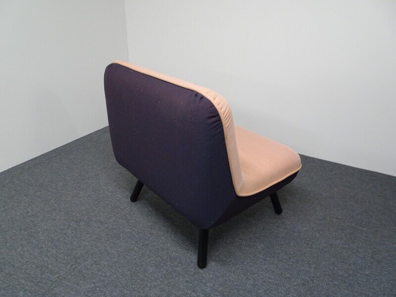 Konig + Neurath NET.WORK.PLACE Organic One Seater Chair in Rose & Purple