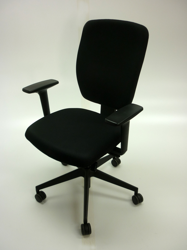 Black Senator Dash task chair with arms