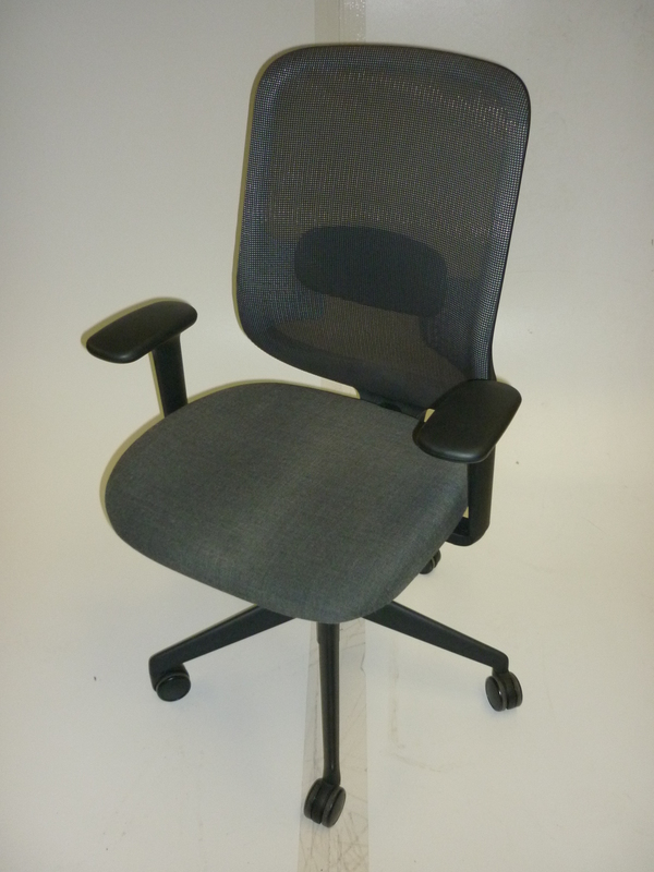 DO task chair