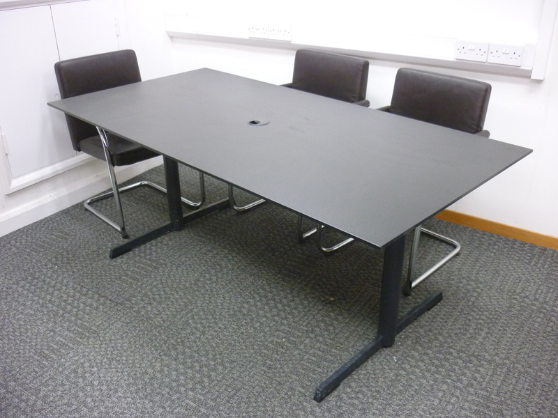 1800x900mm black table