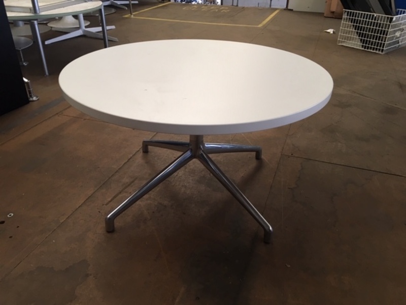 800mm white square edge Boss Design Kruze coffee table