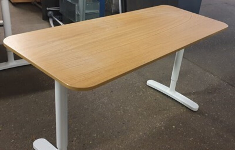 Height adjustable desk 1400w