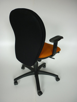 Vector Dino black/burnt orange task chairs