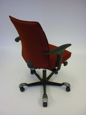 HAG H05 red task chair (CE)