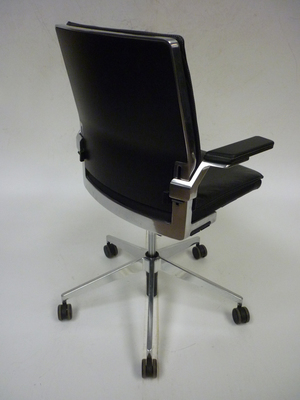 Black leather Dynamobel DIS task chair (CE)