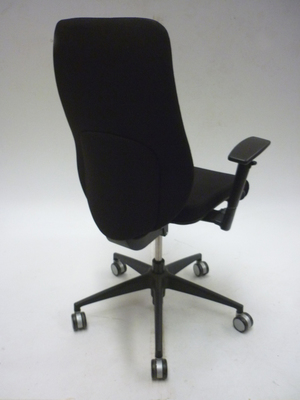 Komac black task chair (CE)