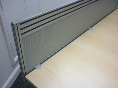 Nearly new silver 1600, 800, & 500mm desk mounted screens