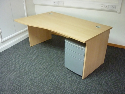 1600w x 1000/800d mm beech Narbutas Optima Plus desks