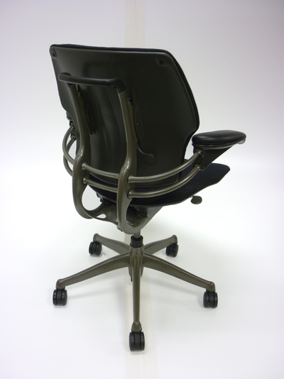 Humanscale Classic Freedom chair   (CE)
