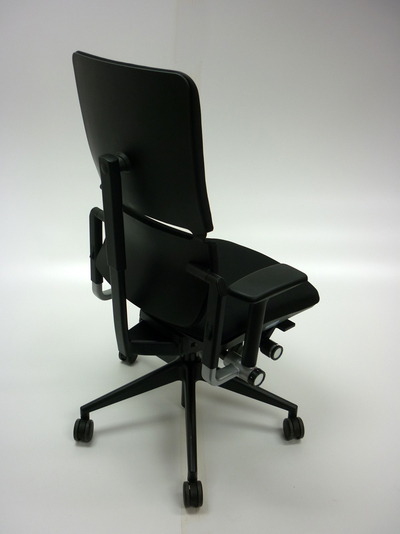Steelcase Please black task chair 