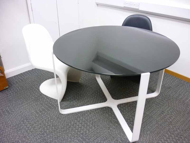 1200mm diameter black glass top meeting table
